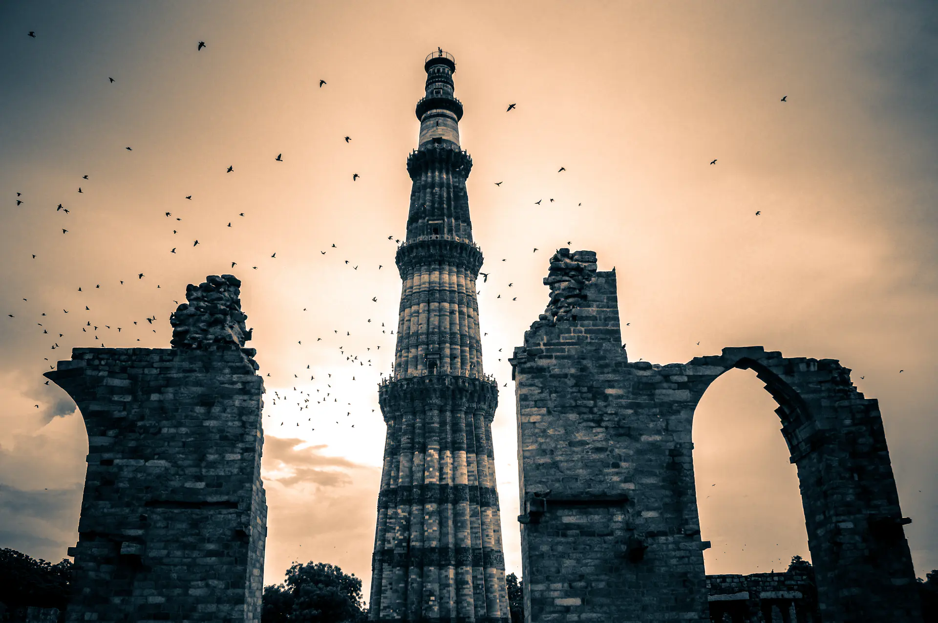 Qutb Minar: Complejo de la Torre de la Victoria del Sultanato de Delhi